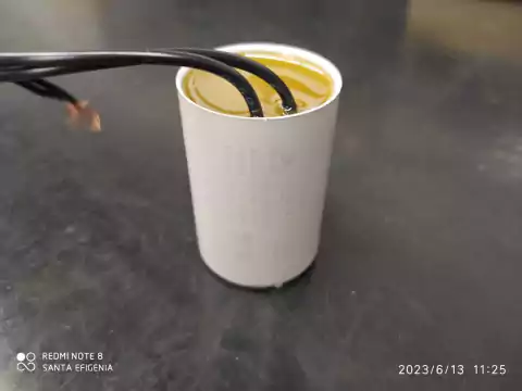 Capacitor Partida 25uf/250v Fio 35x53mm Serie B32314 Epcos