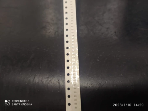 Capacitor 0,5pf/50v 0402 Smd 0,5x1mm Np0 04025u0r5bat2a Avx