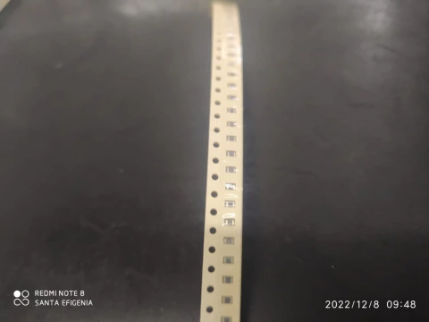 Ferrite Bead 220r 100mhz 2amp 25% 0805 Smd 1,25x2mm Pby201209t-221y-n Chilisin