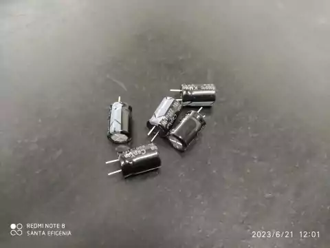 Capacitor Eletrolitico 220uf/16v 105° 8x12mm Capxon