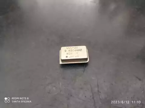 Cristal 9,8304mhz Clok Dip14