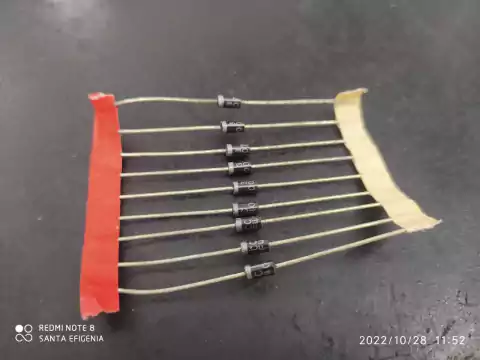 Diodo Ultra Fast Uf4007-tp Uf4007 Mcc