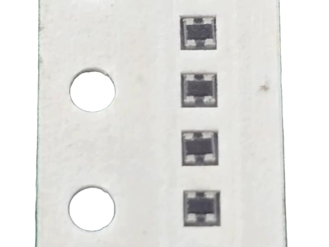 Rede Resistiva 3r 4 Pinos 5% 0402*2 Smd 0,5x1mm X4