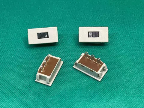 Chave Hh 3 Terminais 110/220v C/ Aba 16x11x30mm 10amp 125v Plastico