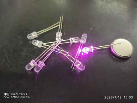 Led Rosa 5mm Alto Brilho 3,0 a 3,2v 1500 a 2000 Mcd