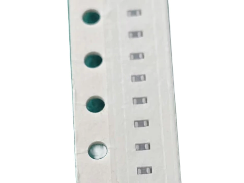 Capacitor 100nf/10v = 100k/10v 0402 Smd 0,5x1mm X7r 10% Cc0402krx7r6bb104 Yageo