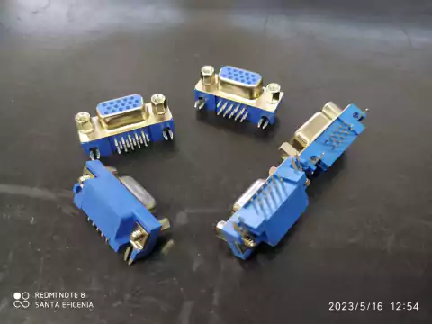 Conector Db15 Vga Femea 90° PciI Curto Com Retenção