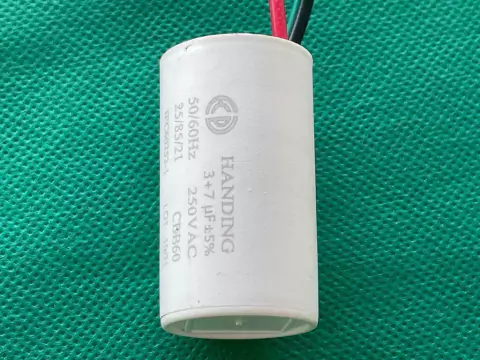 Capacitor Partida 3+7uf/250v Fio 25x47mm Handing