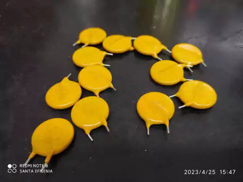 Varistor 20n561k = S20k350v 20mm 350v