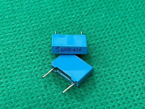 Capacitor Poliester 6,8nf/400v = 6k8/400v 10% 7,5mm Siemens