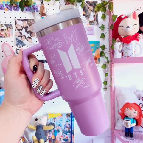 Copo Quencher Lilás - BTS FLOWER