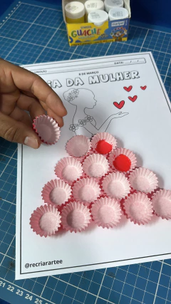 ATIVIDADE - DIA DA MULHER - FORMINHAS DE BRIGADEIRO - Recriar Arte