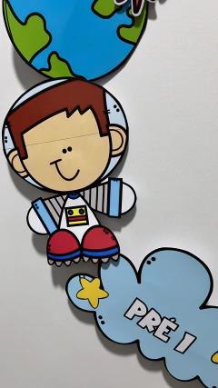 MOLDURA BAMBOLÊ - #PARTIU - ASTRONAUTA na internet