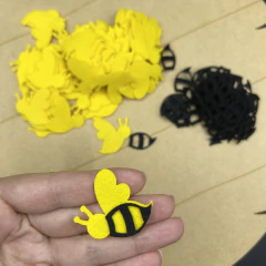 Abelha de feltro 3cm cortada a laser - 50 unidades - comprar online