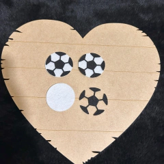 Bola de Futebol de feltro cortado a laser 5cm - 15 unidades