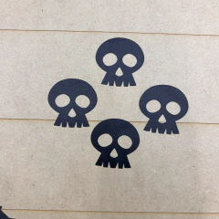 Caveira de Cetim 3cm cortada a laser 30 unidades