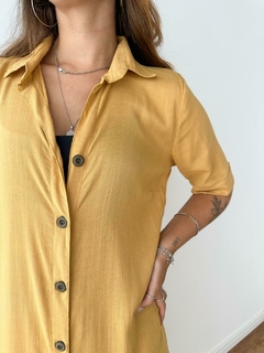 VESTIDO MIRINHA MOSTARDA na internet