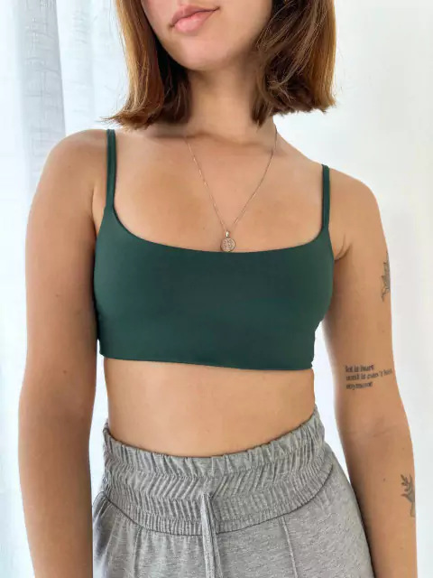 Top Suzan Verde Militar
