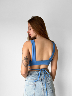 Cropped decote Azul - comprar online