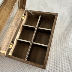 Caja de té o alhajero de madera y alpaca de 6 divisiones en internet