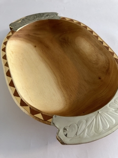 Imagen de Batea / Bandeja de madera y alpaca de 40 cm