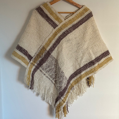 Poncho corto fueguino