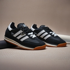 ADIDAS SL72 NEGRA