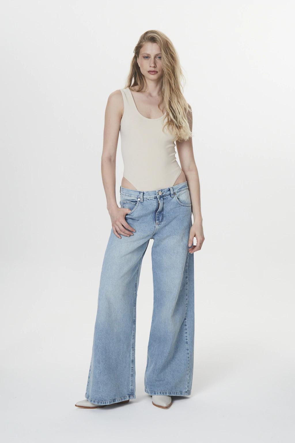 WIDE LEG CELESTE MATIZADO