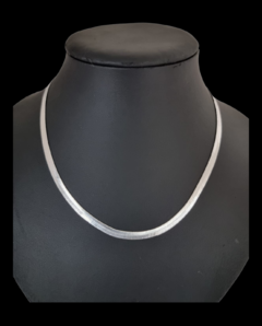 COLAR FEMININO LAMINADO 4MM