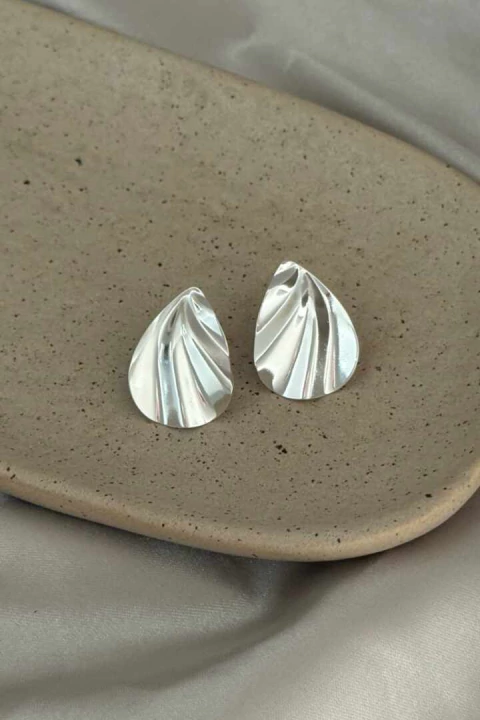 Brinco Orgânico Gota Detalhes - comprar online