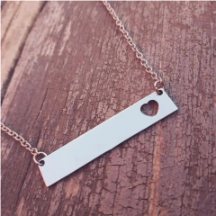 Collar Barrita Heart Acero Quirúrgico en internet