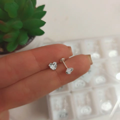 Aros Strass Corazon Cubic - comprar online