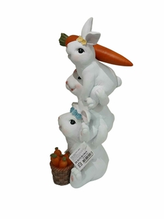 Coelhos de Decoração com cenoura Resina Páscoa Branco 29,5 x 13,8 x 14 cm - loja online