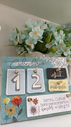 Imagem do Calendário Permanente de Mesa Floral azul