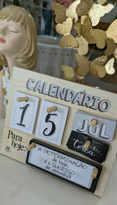 CALENDÁRIO PERMANENTE DE MESA PARA HOJE: A DETERMINAÇÃO... 18X22 na internet