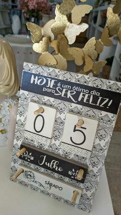 CALENDÁRIO PERMANENTE DE MESA ARABESCO PRETO na internet