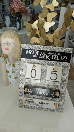 CALENDÁRIO PERMANENTE DE MESA ARABESCO PRETO - Toko Artesanato e Decorações