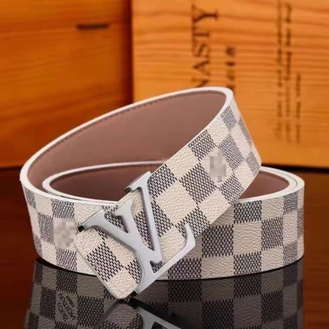 Cinto de Grife “LV” • Quadriculado Fivela Silver • Special Edition