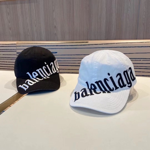 Balenciaga Cap Classic Woven - comprar online