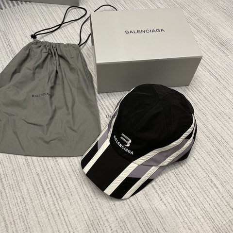 Balenciaga Cap Runners Street - comprar online