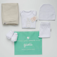 ANIMALITOS (camel) • BORN IN 2025 / AJUAR 5 PIEZAS - comprar online