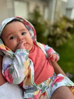 Imagen de RENATA | CAMPERA CON CAPUCHA JERSEY ALGODON