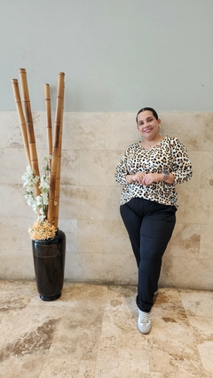 CONJUNTO DE MODAL CON REMERA ESTAMPADA en internet