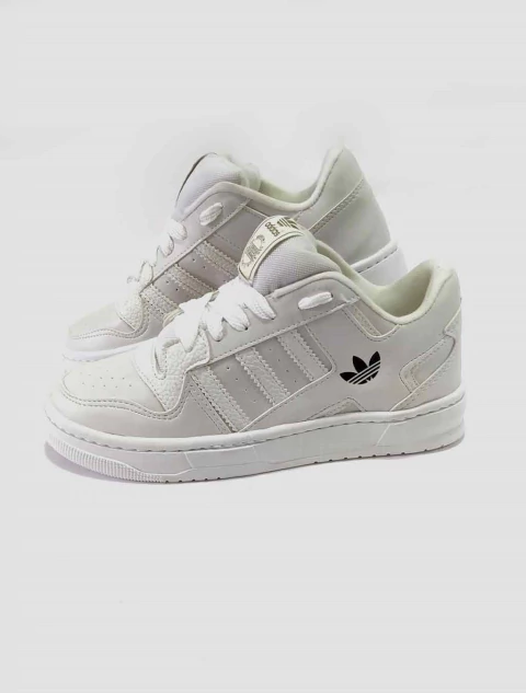 L. M. AD FORUM | Zapatilla urbana. Capellada combinada. (LUFORUM)