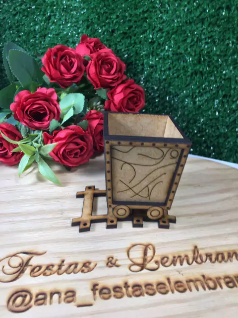 Carrinho Mina + Trilho - Branca de Neve