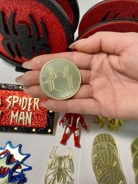 Aplique Símbolo Aranha Espelhado Dourado(5cm)