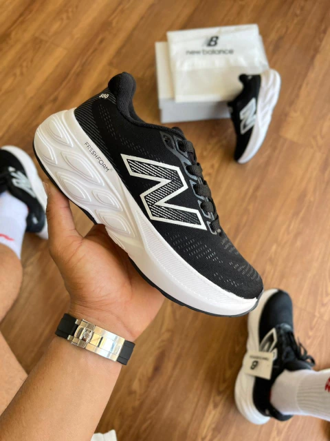 New Balance 880 Preto Branco. - comprar online