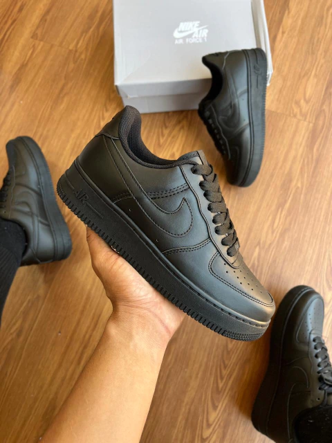 Air Force Black Premium. - comprar online