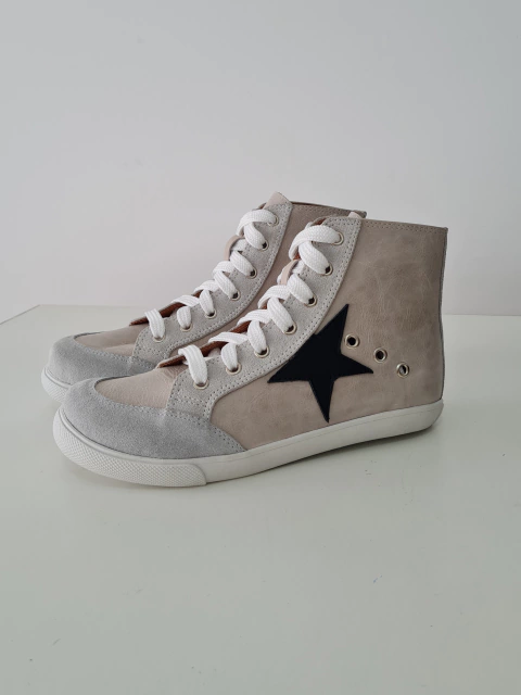 BLACK STAR BOOTS SNKRS