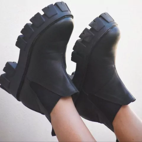VEGAN CHUNKY BOOTS MATTE